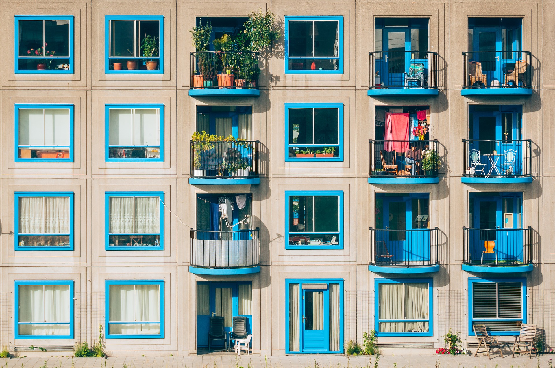 Apartments with blue trim